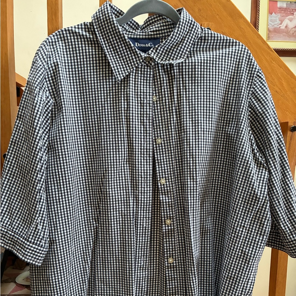 Denim & Co  Black and White Checkered Women Shirt 1X.